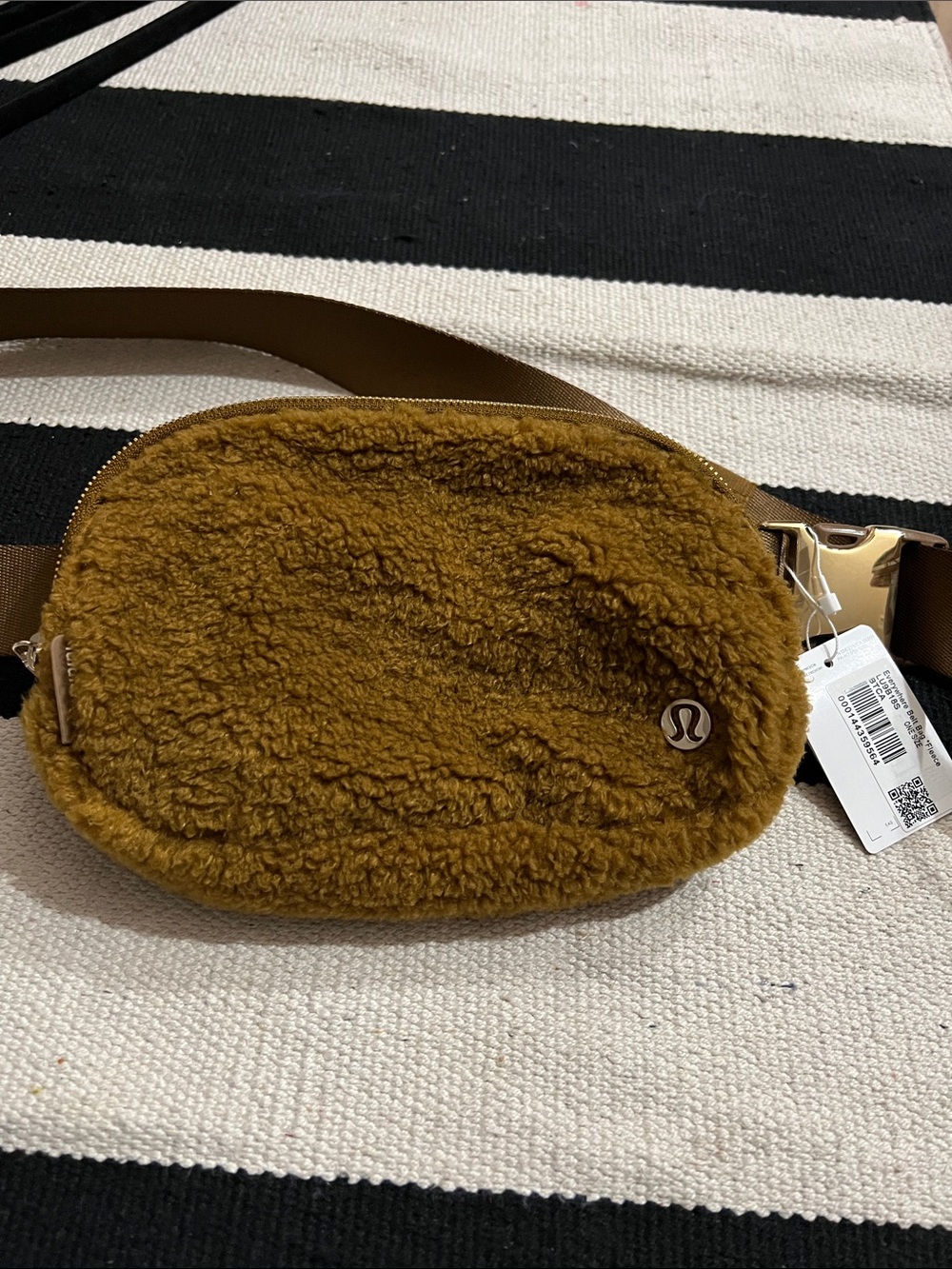 NWT lululemon athletica Fleece Everywhere Belt Bag